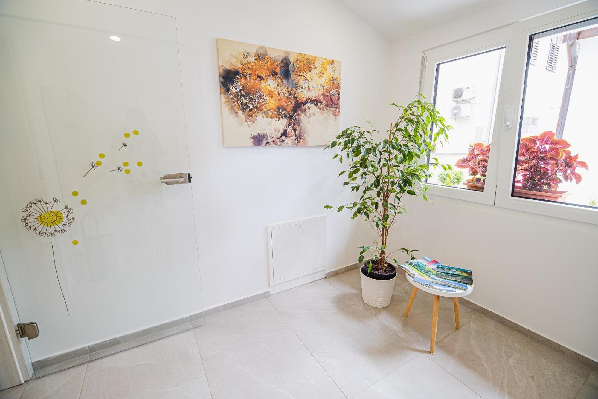 Gotar Apartment With Garden Кобарид Экстерьер фото