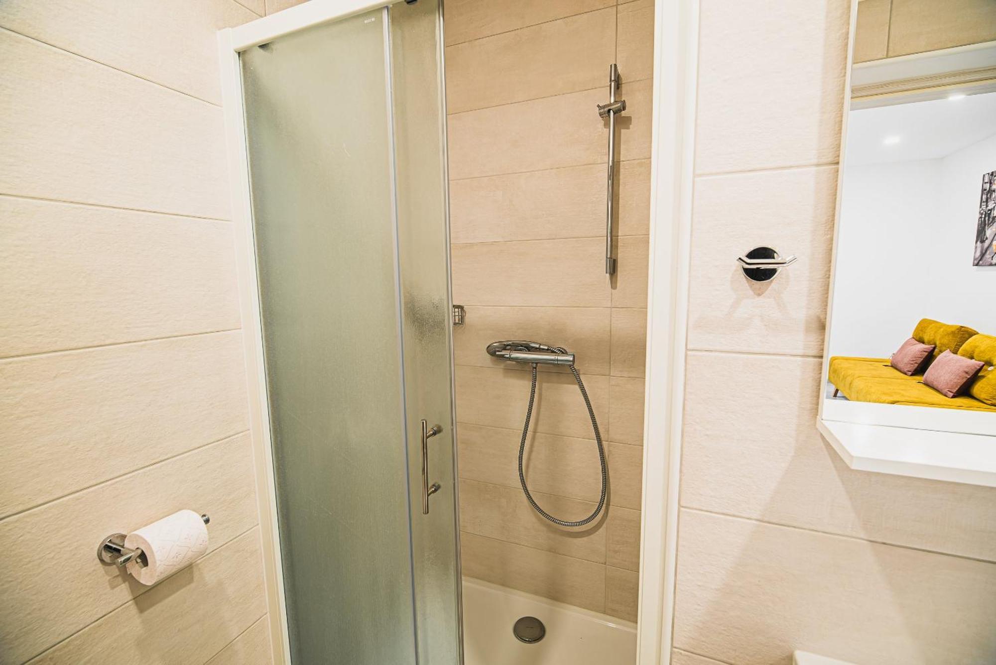 Gotar Apartment With Garden Кобарид Экстерьер фото